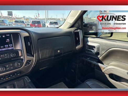 Used 2015 GMC Sierra 2500 Denali w/ Driver Alert Package AWD/4WD image 42