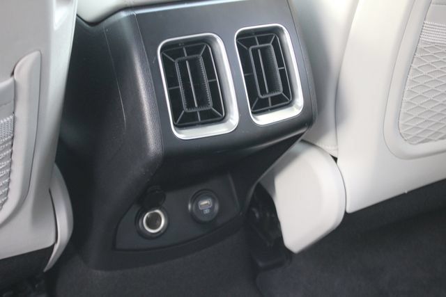 Used 2021 Kia Sorento S FWD image 24