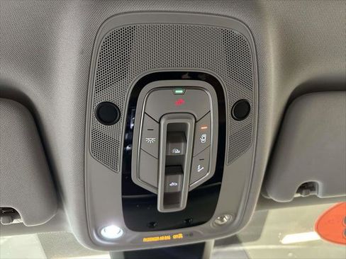 Used 2023 Audi Q7 3.0T Premium w/ Convenience Package image 30