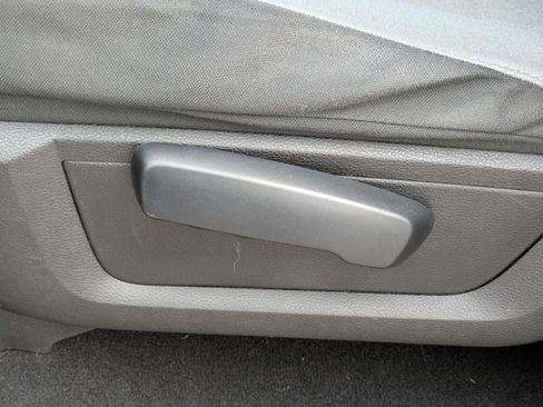 Used 2021 RAM 1500 Classic SLT image 20