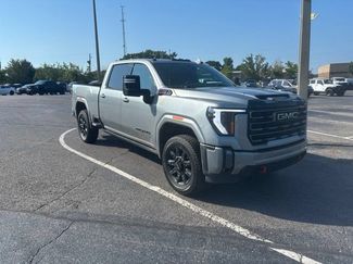 Used 2024 GMC Sierra 2500 AT4 w/ AT4 Premium Plus Package AWD/4WD video 1