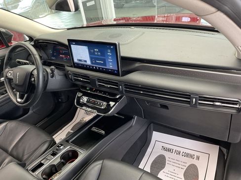 Used 2023 Lincoln Corsair Reserve w/ Equipment Group 201A image 12