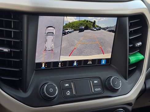 Certified 2023 GMC Acadia Denali w/ Denali Technology Package AWD/4WD image 10