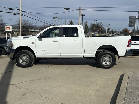 Used 2022 RAM 2500 Big Horn w/ Cold Weather Group image 9