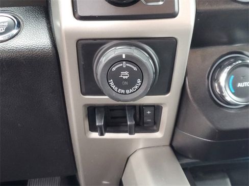 Used 2019 Ford F150 Lariat w/ Equipment Group 502A Luxury image 28