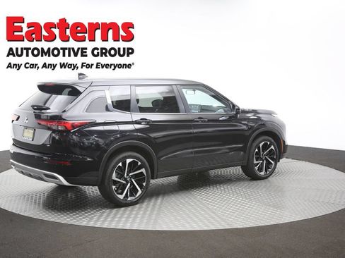 Used 2024 Mitsubishi Outlander SE AWD/4WD image 40