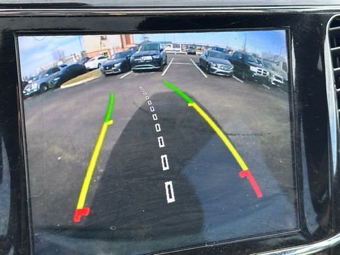 Used 2021 Jeep Grand Cherokee Laredo X image 16