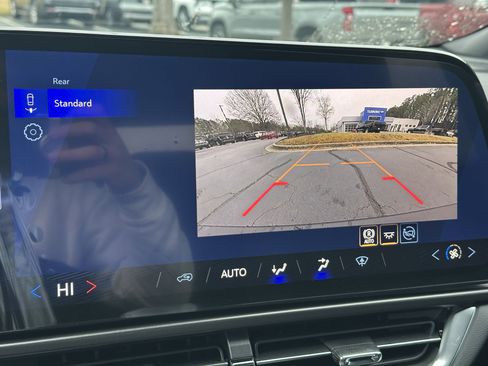 New 2026 Chevrolet Equinox EV LT image 31