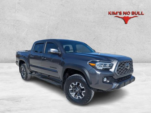 Certified 2022 Toyota Tacoma TRD Off-Road image 1