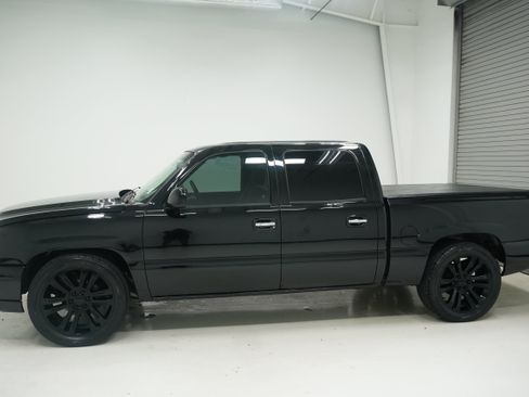 Used 2005 Chevrolet Silverado 1500 LS w/ Light Duty Power Package RWD image 6