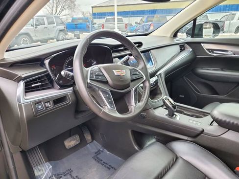 Used 2017 Cadillac XT5 Luxury w/ Driver Awareness Package image 12