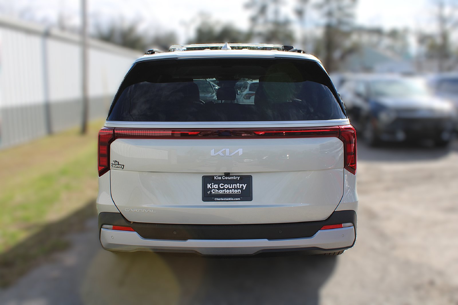 New 2026 Kia Carnival EX FWD image 11