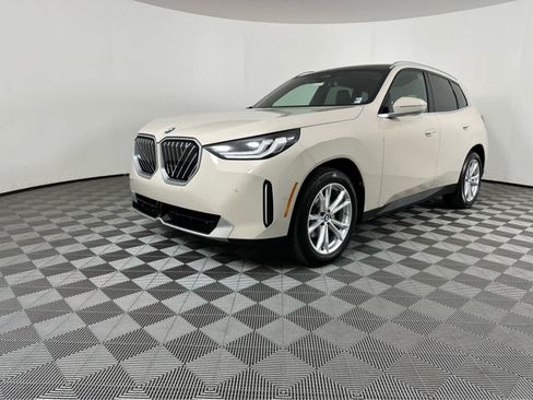 Certified 2025 BMW X3 xDrive30i w/ Convenience Package image 8