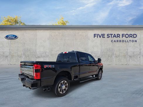 Used 2024 Ford F350 King Ranch w/ FX4 Off-Road Package image 8