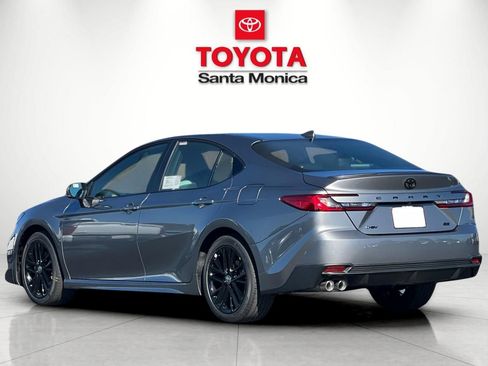 New 2026 Toyota Camry SE FWD image 5
