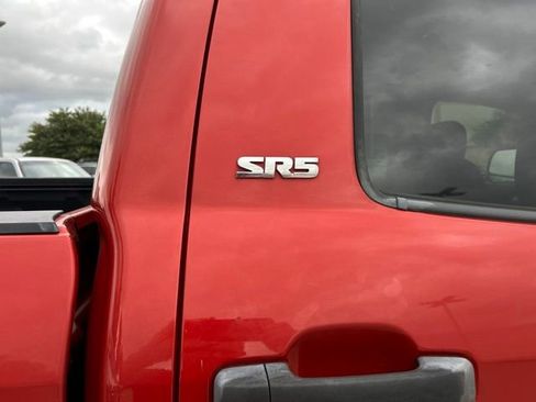 Used 2015 Toyota Tundra SR5 w/ TRD Off Road Package AWD/4WD image 4