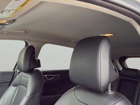 Used 2024 Kia Sportage EX image 15