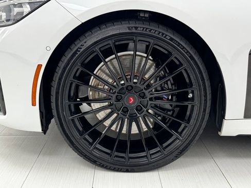 Used 2022 BMW 750i xDrive w/ Autobahn Package image 47