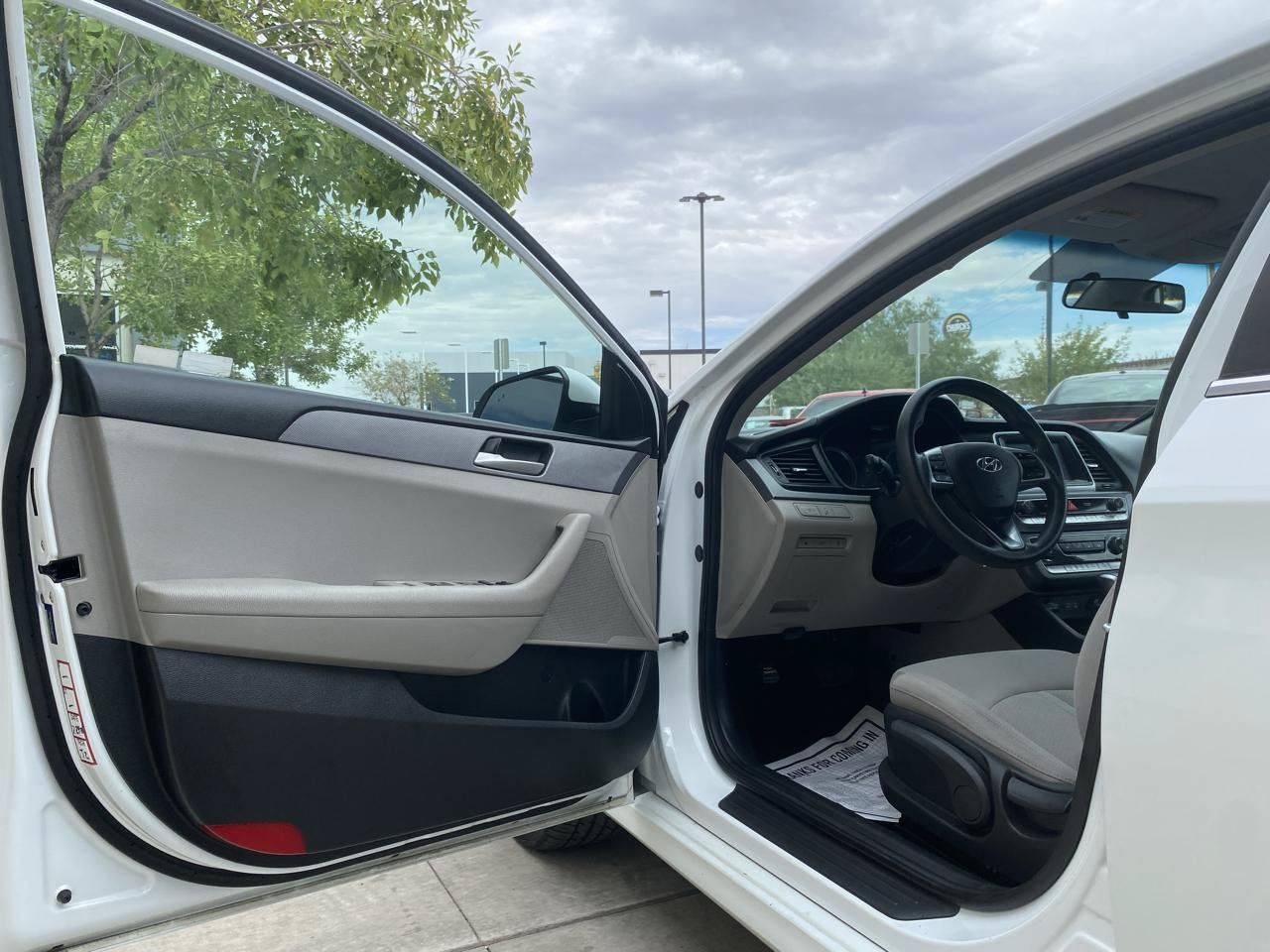 Used 2019 Hyundai Sonata SE FWD image 19