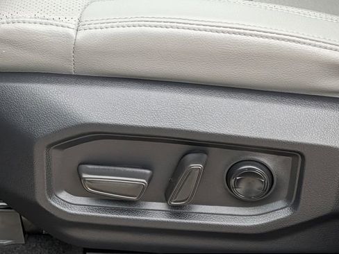 Used 2025 Toyota Sequoia Limited AWD/4WD image 26