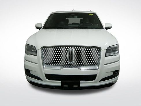 Used 2024 Lincoln Navigator Reserve w/ Equipment Group 201A image 11