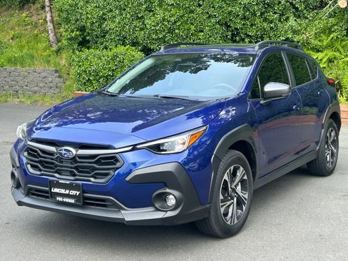 Used 2024 Subaru Crosstrek 2.0i Premium AWD/4WD image 3