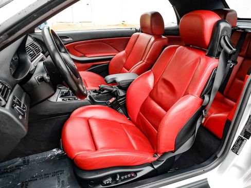 Used 2001 BMW M3 Convertible RWD image 28