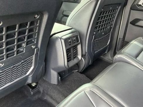 New 2026 Ford Bronco Badlands AWD/4WD image 8