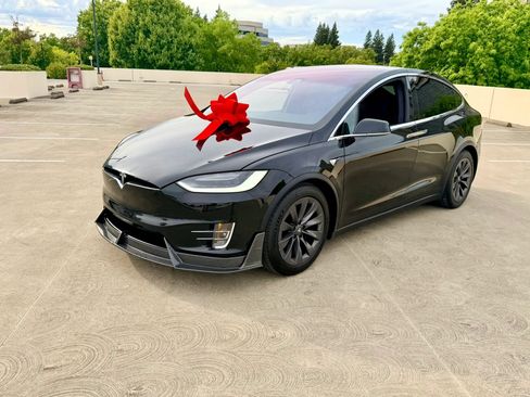 Used 2018 Tesla Model X 75D AWD/4WD image 65