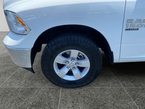 Used 2022 RAM 1500 Classic SLT w/ Electronics Group AWD/4WD image 14