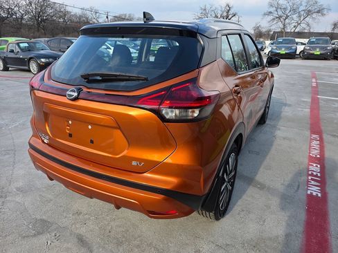 Used 2022 Nissan Kicks SV FWD image 12