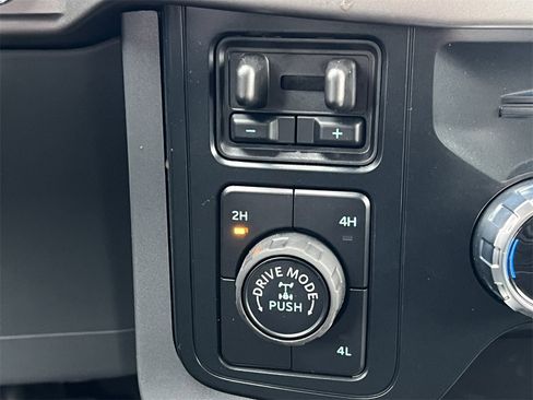 Used 2025 Ford F150 XLT w/ Equipment Group 302A MID image 29