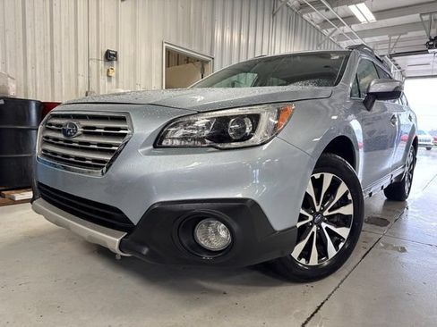 Used 2016 Subaru Outback 2.5i Limited AWD/4WD image 32