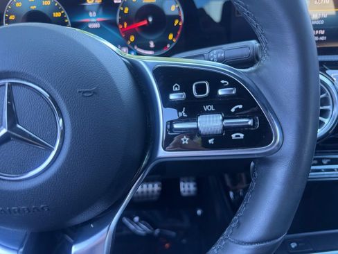 Used 2023 Mercedes-Benz CLA 250 4MATIC image 15