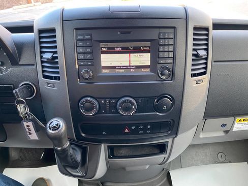 Used 2014 Mercedes-Benz Sprinter 3500 image 15