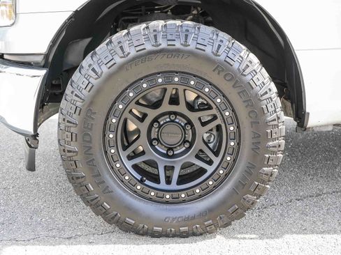 Used 2017 Ford F150 XLT image 11