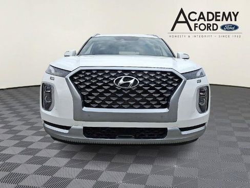 Used 2021 Hyundai Palisade Calligraphy image 2