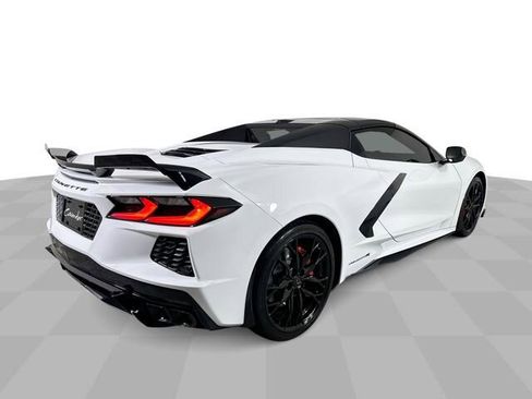 Used 2023 Chevrolet Corvette Stingray Preferred Conv w/ Battery Protection Package RWD image 8