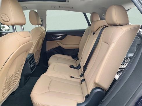 Used 2023 Audi Q8 Premium Plus image 30