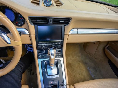 Used 2013 Porsche 911 Carrera 4S image 33
