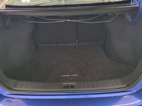 Used 2015 Nissan Sentra SR image 12