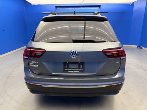 Used 2018 Volkswagen Tiguan SEL FWD image 6