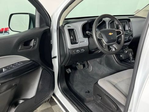Used 2020 Chevrolet Colorado W/T w/ WT Convenience Package AWD/4WD image 23