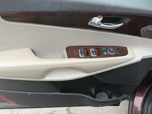 Used 2016 Kia Sorento LX w/ LX Convenience Package image 9