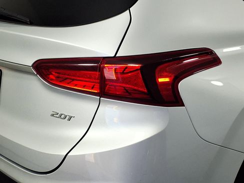 Used 2019 Hyundai Santa Fe Limited FWD image 8