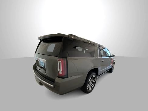 Used 2018 GMC Yukon XL Denali w/ Denali Ultimate Package AWD/4WD image 8