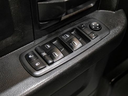 Used 2021 RAM 1500 Tradesman w/ Chrome Plus Package RWD image 41