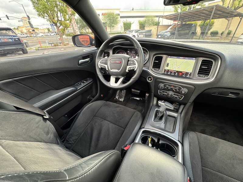 Used 2018 Dodge Charger R/T Scat Pack w/ Dynamics Package RWD image 39