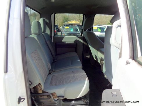 Used 2012 Ford F250 XL w/ PWR Equipment Group image 17