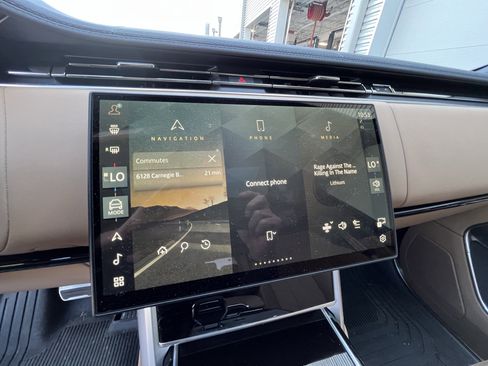 Used 2026 Land Rover Range Rover SE image 22